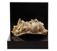 Pierres et Minéraux. Aragonite. 76.6 ct. Mine de Batère, Pyrénées-Orientales, France.