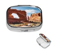 Arches National Park Boîte à pilules carrée en métal à 2 compartiments - Joli pilulier de voyage portable pour médicaments et vitamines - Cadeau unique pour homme et femme