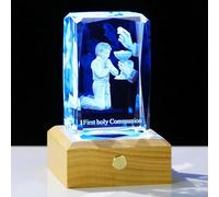 Arikyrist Statue de première communion en cristal 3D pour garçons et hommes - Gravure au laser - Statue de communion de baptême avec base LED colorée en bois - Décoration religieuse catholique