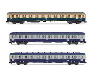 ARNOLD HN4437 D242 Paris - Berlin - Warszawa, Pack de 3 unités 2, 2, 1 x Am DB Bleu, Beige, 2 x Dev A0 B10 SNCF, Voitures Voyageurs epIV