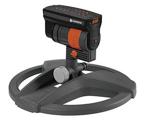 Arroseur oscillant ZoomMaxx de Gardena : arroseur variable pour différentes exigences et surfaces de 9 à 216 m², portée 3 à 18 m, largeur de jet 3 à 12 m, avec socle (8127-20)