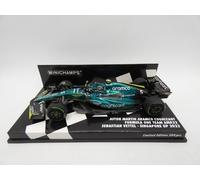 Aston Martin Aramco AMR22 Sebastian Vettel #5 Singapore GP 2022 Minichamps 1/43