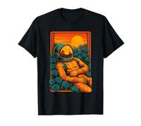 Astronaute se Relaxant Parmi Les Roses Bleues et Le Coucher du Soleil T-Shirt