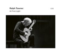 Ralph Towner – At First Light – CD (Boîtier Jewel Case)