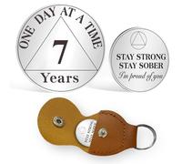 AtSKnSK Pièce de monnaie de sobriété de 1 à 10 ans - Avec puce AA - Cadeau de récupération pour les alcooliques anonymes - Avec porte-clés en cuir synthétique (7 ans)