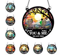 Attrape-soleil personnalisé pour couple pour les amateurs de camping et de randonnée You and Me We Got This en acrylique à suspendre avec nom de couple, attrape-soleil pour lui et elle