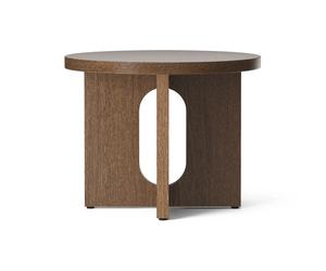 Audo Copenhagen Table d’appoint Androgyne Ø50 cm chêne teinté foncé Plateau de table en chêne teinté foncé