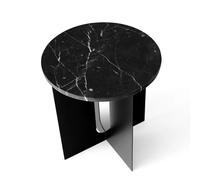 Audo Copenhagen Table d'appoint Androgyne. plateau de table Noir. Ø42 cm