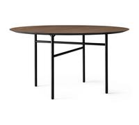 Audo Copenhagen Table ronde Snaregade Chêne teinté noir-foncé. Ø138 cm