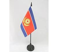 AZ FLAG - Drapeau De Table Armée populaire de Corée du Nord - 15x10 cm - Mini Drapeau De L'Armée Nord Coréenne De Bureau 100% Polyester Avec Hampe De 25cm Et Socle En Plastique Noir