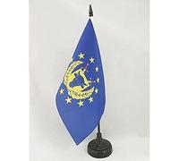 AZ FLAG - Drapeau De Table Forces armées Union européenne 21x14 cm - Petit Drapeau De L'Armée De L'Ue De Bureau 100% Polyester Avec Hampe De 25cm Et Socle En Plastique Noir