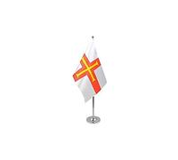 AZ FLAG - Drapeau De Table Guernesey Prestige - Drapeau Anglais De Bureau En Satin Avec Hampe De 30cm Et Socle En Métal - 22x15 cm