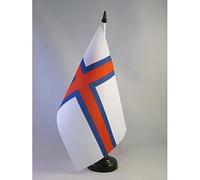 AZ FLAG - Drapeau De Table Iles Féroé 21x14 cm - Petit Drapeau Féroïen De Bureau 100% Polyester Avec Hampe De 25cm Et Socle En Plastique Noir
