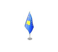 AZ FLAG - Drapeau De Table Kosovo Prestige - Drapeau Kosovard De Bureau En Satin Avec Hampe De 30cm Et Socle En Métal - 22x15 cm