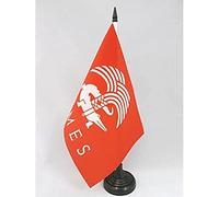 AZ FLAG - Drapeau De Table Nîmes 21x14 cm - Petit Drapeau Du Crocodile Nîmois De Bureau 100% Polyester Avec Hampe De 25cm Et Socle En Plastique Noir