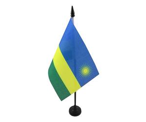 AZ FLAG Drapeau de Table Rwanda 15x10 cm Polyester 100D Socle Plastique | Usage intérieur Drapeau de bureau rwandais finition cousue et bords renforcés avec mât en plastique et socle en plastique