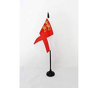 AZ FLAG - Drapeau De Table Sercq - 15x10 cm - Mini Drapeau De L'Île Anglo-Normande De Sark De Bureau 100% Polyester Avec Hampe De 25cm Et Socle En Plastique Noir