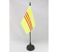 AZ FLAG - Drapeau De Table Sud Vietnam - 15x10 cm - Mini Drapeau Vietnamien De Bureau 100% Polyester Avec Hampe De 25cm Et Socle En Plastique Noir