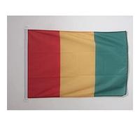 AZ FLAG - Drapeau Guinée - 45x30 cm - Pavillon Nautique Guinéen Spécial Bateau Et Extérieur En Maille Bloquée Avec Anneaux Plastiques Intégrés - 30g