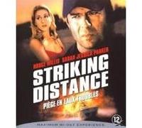 B-STRIKING DISTANCE-BILINGUE G