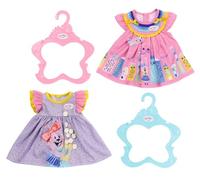 BABY born 705445 Robe 43 cm - pour les Tout-Petits de 3 ans et plus - Idéal pour les enfants - Contient 2 Modèles et un Cintre