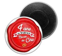 Badgmania Magnet Aimant 5.9cm | Anniversaire 4 Ans de Mariage Noces de Cire | Diamètre 5.9cm | Anneaux Mariage