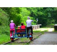 Balade en Vélo-rail (jusqu à 4 à 5 personnes ) le matin