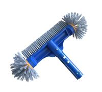 Balai de nettoyage de piscine - tête inclinée design léger, brosse polyvalente pour spa et étang, puissant effaceur de taches, avec un adaptateur pour poignée longue pour une utilisation simple et un