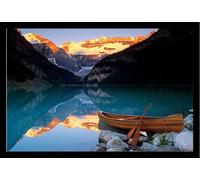 Banff National Park - Poster - Canoe On Lake Louise, Canada + cadre amovible, Shinsuke® Maxi MDF noir, vitre acrylique