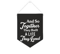 Bannière en toile « And So Together They Built A Life They Loved » - À suspendre au mur - Décoration murale - Œuvre d'art pour salon, chambre à coucher, bureau, cadeaux de vacances - 25,4 x 30,5 cm