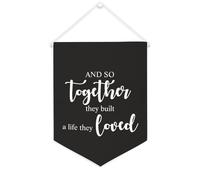 Bannière en toile « And So Together They Built A Life They Loved » - À suspendre au mur - Décoration murale pour salon, chambre à coucher, bureau, cadeaux de vacances - 30,5 x 40,6 cm