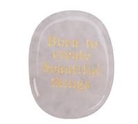 BAOFUYA Pierre de Poche en Cristal Gravée en Quartz Rose avec des Mots Inspirants Nés pour Créer de Belles Choses pour la Confiance et la positivité