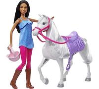 Barbie - Coffret avec Poupée Brune (30 cm) et Cheval - Rênes Roses, Selle et Bride, Casque Rose et Bottes - Cadeau dès 3 Ans, HCJ53