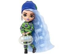 Barbie Extra Mini Poupée N°3 (14 Cm) avec Ensemble Ã€ Imprimé Ã‰moji, Socle Et Accessoires Dont Lunettes De Soleil Et Sac Ã€ Main, Jouet pour Enfant, HGP65