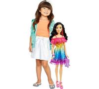 Barbie Grande poupée aux cheveux noirs, 71 cm de haut, robe arc-en-ciel et accessoires de coiffure, y compris sac à main étoile filante