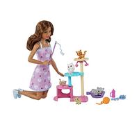 Barbie Coffret poupée L'Arbre à Chat HHB70 – Poupée brune, 1 chat, 4 chatons, arbre 4 niveaux