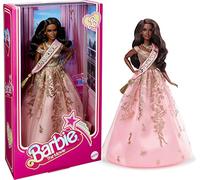 Barbie Le Film Poupée Présidente Articulée avec Robe Brillante Rose Et Dorée Et Écharpe De Fonction, À Collectionner, Jouet Enfant, HPK05