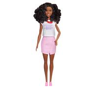 Barbie Métiers Surprise Poupée Brune avec Haut Blanc Et Jupe Rose, Inclus Une Tenue et des Accessoires Surprises, Jouet pour Enfant, GFX85