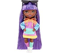 Barbie Poupée Extra Mini n° 7 (14 cm) avec Robe Colorée à Capuche et Bottes, avec Socle et Accessoires, Jouet Enfant, Dès 3 Ans, HJK66