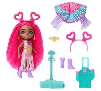 Barbie Poupée Extra Minis Festivalière 14 Cm Extra Cool Voyage avec Tenue pour Le Désert, Tenue À Franges Et Accessoires pour Vacances, Socle Inclus, Jouet Enfant, Ados, Dès 6 Ans, HPB19
