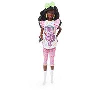 Barbie Rétro Poupée Mannequin Soirée Pyjama, Cheveux Noirs bouclés, années 80, vêtements et Accessoires, à Collectionner, Jouet Enfant, Dès 3 Ans, HJX19