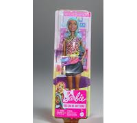 Barbie Poupée Mannequin Maquilleuse de la Collection Métiers avec Palette et Pinceau, Robe, Jupe, Tablier de Maquillage et Chaussures Roses, Jouet Enfant, Dès 3 Ans, HKT66