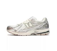 New Balance Baskets basses 1906 Émeraude/Argent/Blanc cassé Taille 45,5-46
