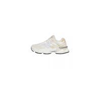 Basket New Balance U9060 - Mixte - Beige - Tige en mesh et cuir - Fermeture à lacets - Semelle en caoutchouc 43