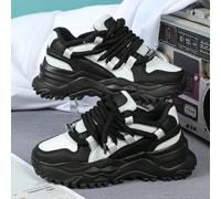 Baskets compensées épaisses à lacets de couleur noire et blanche, style mode de base. Baskets Épais décontractées pour la rue. Convient comme cadeau de Nouvel An, parfait avec un look jean de sport EU
