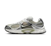 Baskets femme Nike V5 RNR Vert 37,5 Female