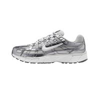 Nike Chaussures P-6000 Femme Grey Fog/Metallic Cool Grey/Cool Grey/Blanc Taille 42