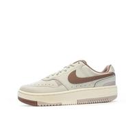 Baskets Gris/Bodeaux Femme Nike Gamma Force 35 1/2