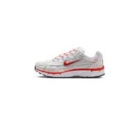 Nike BV1021-107 P-6000 Femme White/Picante Red-Platinum Tint-Black EU 42