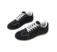 Baskets traditionnelles pour femme avec tige en maille respirante pour des looks décontractés élégants. Chaussures de sport polyvalentes comme compagnon pour le quotidien ainsi que pour les randonnées